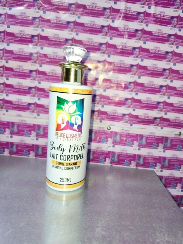 BODY MILK-TEINT BLANCHI
